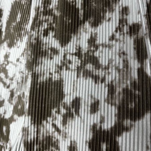 Casa Donna pants pleated tie dye white green stretchy flare leg shimmer fabric - Picture 10 of 13